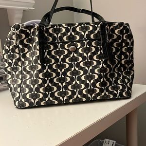 Coach purse w/ matching wallet 💯 authentic